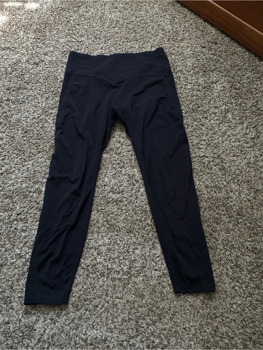 HALARA Black High-Waist Leggings with pockets - Picture 2 of 3